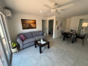 Cosy, comfy & convenient retreat